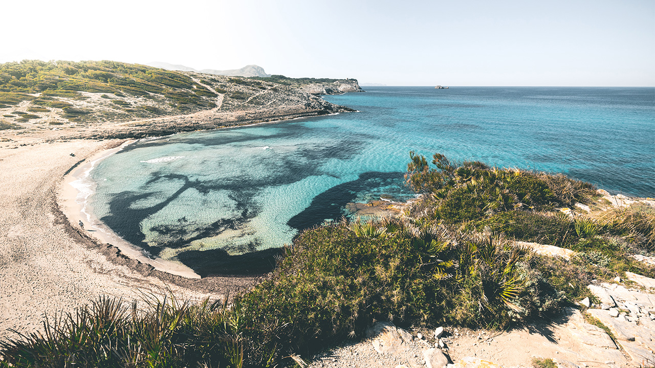 Cala Mitjana on the Northeast coast of Mallorca - Discover Mallorca