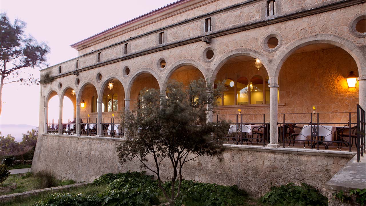Restaurant, Santuari de Cura