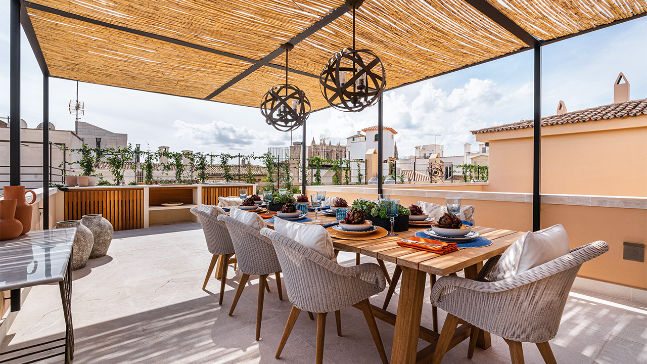 Exquisite duplex penthouse for sale in Old Town Palma