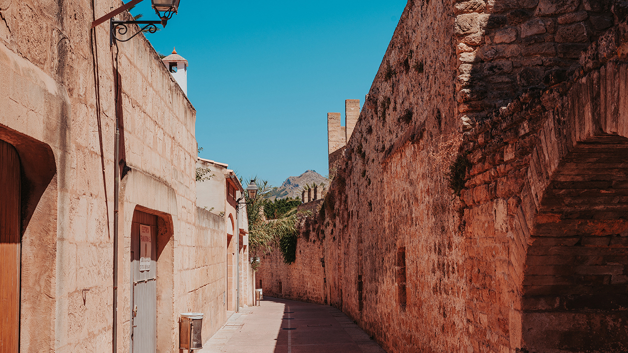2. Sehen Sie sich die antike römische Stadt an