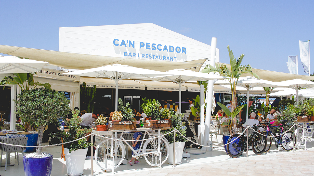 Where to eat paella and fresh fish near Playa de Muro - Discover Mallorca