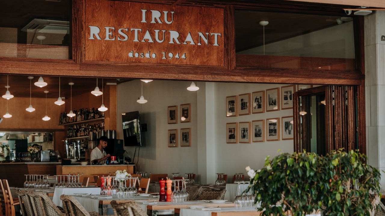 IRU-Restaurant: Mediterraner Geschmack am Meer